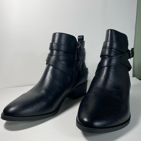 Sun and Stone NWT women’s size 9 black boots - Picture 3 of 9